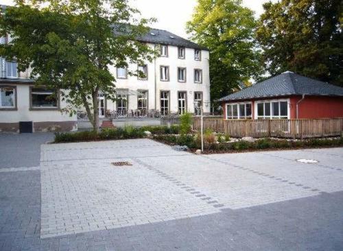מנדרשייד Hotel Am Ceresplatz מראה חיצוני תמונה