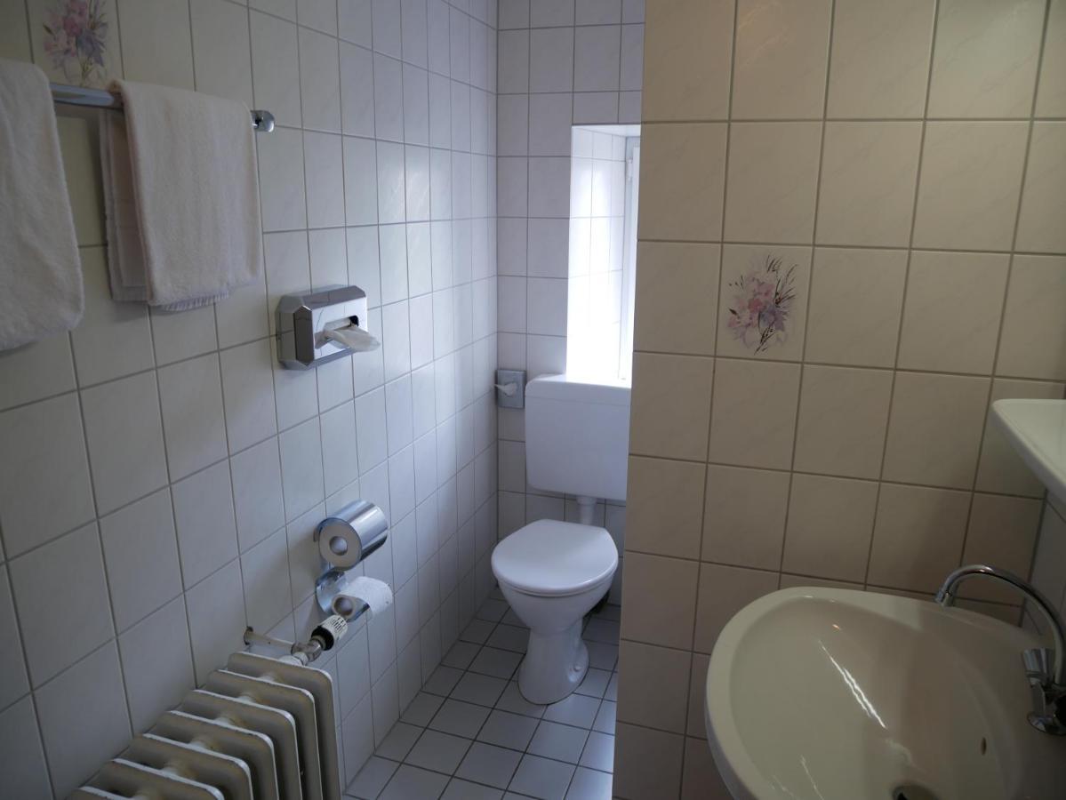מנדרשייד Hotel Am Ceresplatz מראה חיצוני תמונה