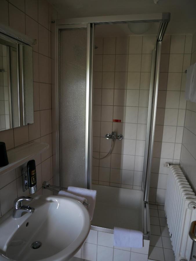 מנדרשייד Hotel Am Ceresplatz מראה חיצוני תמונה