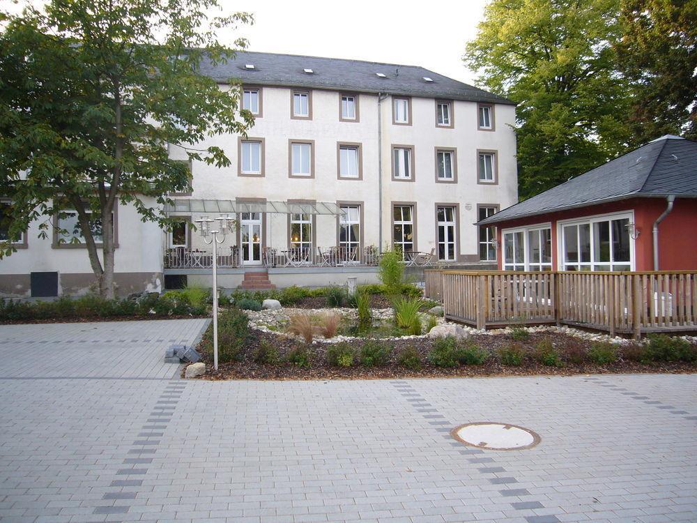 מנדרשייד Hotel Am Ceresplatz מראה חיצוני תמונה